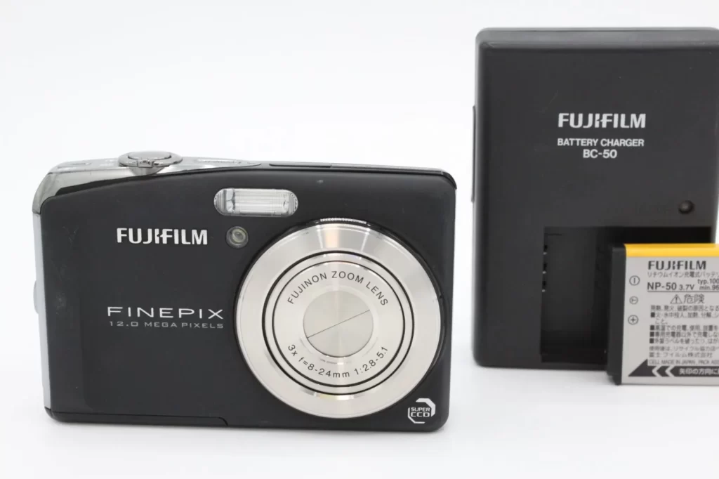 良品】FUJIFILM 富士フイルム デジタルカメラ FinePix (ファインピクス