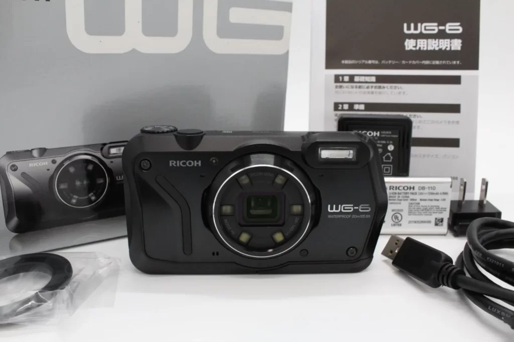 美品】RICOH リコー WG-6 ブラック 防水カメラ 20MP 画像 3