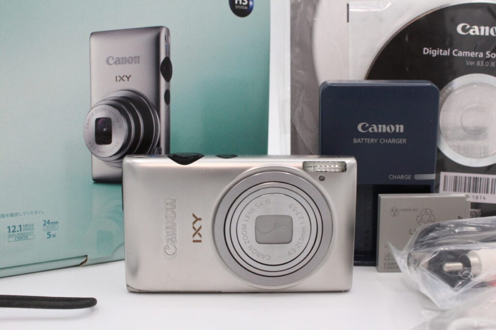 Canon キャノンデジタルカメラ　IXY410F 箱　本革製カメラケース付きIXY