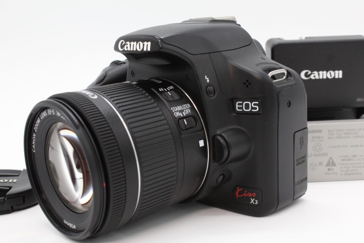 Canon キヤノン EOS Kiss X3 レンズキット デジタル一眼カメラ