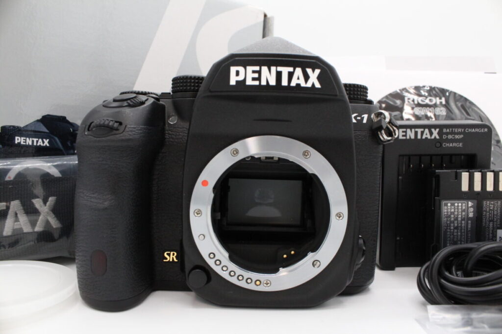 PENTAX K-7 デジタル一眼　35-70 と　50-200 DAL動作品 対話できる「小さな高級機」――ペンタックス「K-7」：レビュー（1