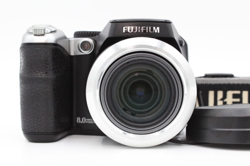 FUJIFILM/フジフィルム/FinePix S8000fd/乾電池式 Amazon | FUJIFILM デジタルカメラ FinePix(ファインピックス