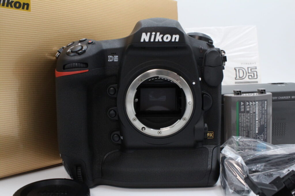 極美品】NIKON ニコン デジタル一眼レフカメラ D5 (XQD-Type