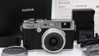 x100f 美品　おまけ多数 x100f 美品 おまけ多数 FUJIFILM x100f おまけ付き - メルカリ