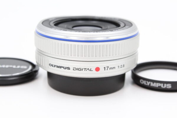 【美品】OLYMPUS オリンパス パンケーキレンズ M.ZUIKO DIGITAL 17mm F2.8 シルバー#LE2024940