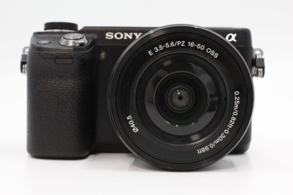 【良品】SONY ソニー ミラーレス一眼カメラ α NEX-6ズームレンズキット ブラック NEX-6L/B #LE2024971 - 画像 (2)