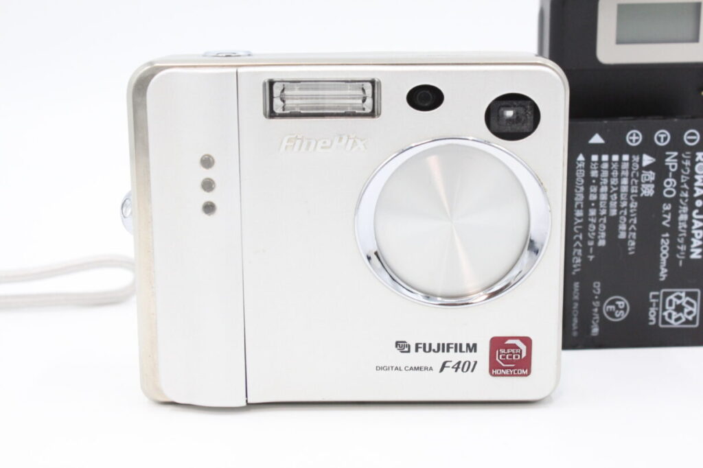 【良品】FUJIFILM 富士フイルム FinePix F401 2.1MP デジタルカメラ 光学3倍ズーム付き#LE2024997 | 杉並カメラ