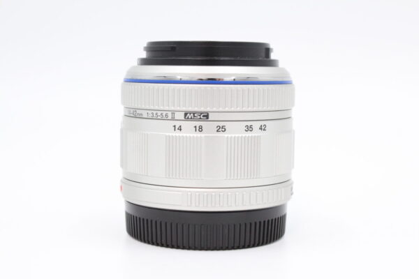 【良品】OLYMPUS オリンパス 標準ズームレンズ M.ZUIKO DIGITAL 14-42mm F3.5-5.6 II シルバー #LE2025009 - 画像 (2)