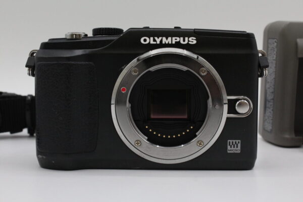 【良品】OLYMPUS オリンパス ミラーレス一眼 E-PL2 ブラック #LE20250561