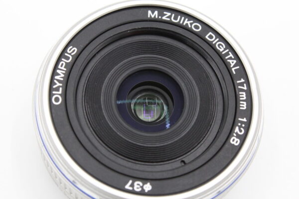 【美品】OLYMPUS オリンパス パンケーキレンズ M.ZUIKO DIGITAL 17mm F2.8 シルバー #LE20250612 - 画像 (7)