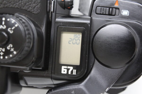 【良品】PENTAX ペンタックス 67II ボディ AEファインダー 中判フィルムカメラ #LE2025251 - 画像 (14)