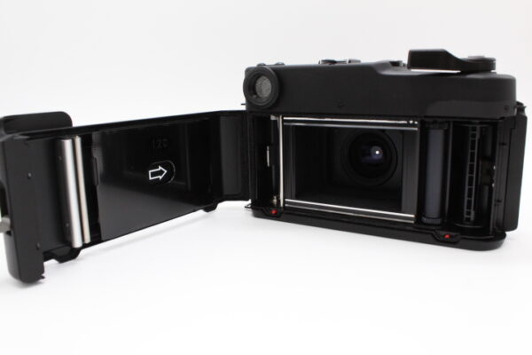 【良品】FUJIFILM 富士フイルム GSW690iii 6×9 Professional EBC FUJINON・SW F5.6 65mm #LE2025264 - 画像 (12)
