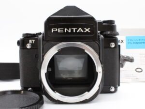 【良品】PENTAX ペンタックス 67 ボディ TTLファインダー 中判フィルムカメラ #LE2025253