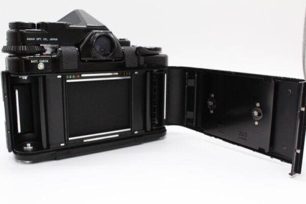 【良品】PENTAX ペンタックス 67 ボディ TTLファインダー 中判フィルムカメラ #LE2025253 - 画像 (12)