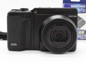 【美品】RICOH リコー デジタルカメラ GXR+P10KIT 28-300mm #LE2025177