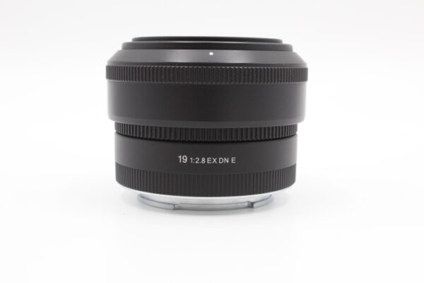 【美品】SIGMA シグマ 19mm 1:2.8 EX DN ソニー Eマウント用 ブラック #LE2024603 - 画像 (4)