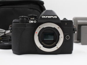 【訳アリ良品】OLYMPUS オリンパス OM-D E-M10 Mark III ブラック #LE2025134