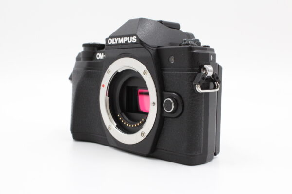 【訳アリ良品】OLYMPUS オリンパス OM-D E-M10 Mark III ブラック #LE2025134 - 画像 (2)
