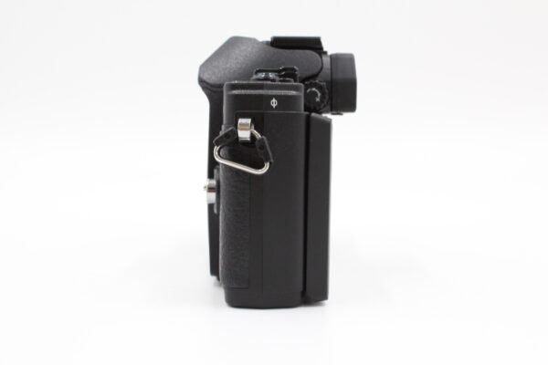 【訳アリ良品】OLYMPUS オリンパス OM-D E-M10 Mark III ブラック #LE2025134 - 画像 (3)