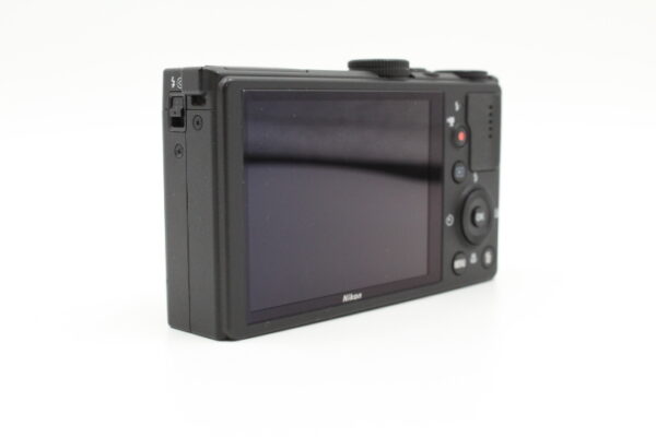 【美品】NIKON ニコン デジタルカメラ COOLPIX P330 開放F値1.8NIKKORレンズ搭載 ブラック #LE2025285 - 画像 (4)