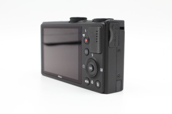【美品】NIKON ニコン デジタルカメラ COOLPIX P330 開放F値1.8NIKKORレンズ搭載 ブラック #LE2025285 - 画像 (6)