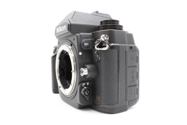 【美品】NIKON ニコン デジタル一眼レフカメラ Df ブラックDFBK #LE2025358 - 画像 (2)