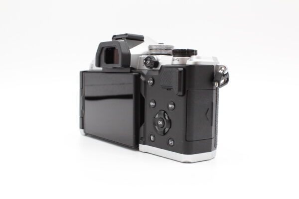 【美品】OLYMPUS オリンパス OM-3 ﾎﾞﾃﾞｨｰ SLV #LE2025419 - 画像 (6)
