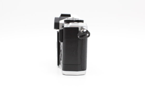 【美品】OLYMPUS オリンパス OM-3 ﾎﾞﾃﾞｨｰ SLV #LE2025419 - 画像 (7)