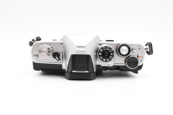 【美品】OLYMPUS オリンパス OM-3 ﾎﾞﾃﾞｨｰ SLV #LE2025419 - 画像 (9)