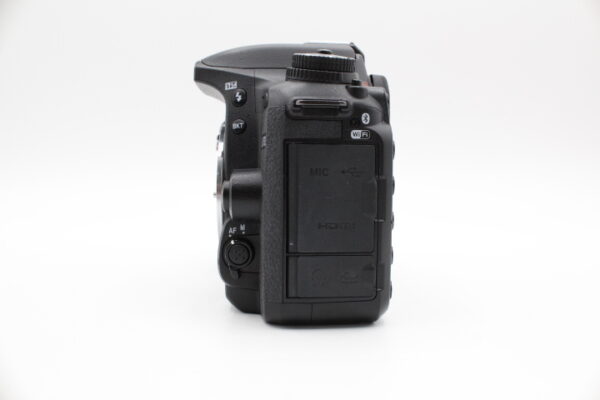 【美品】NIKON ニコン デジタル一眼レフカメラ D7500 ボディ ブラック #LE2025420 - 画像 (3)