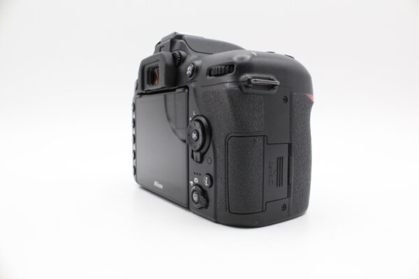 【美品】NIKON ニコン デジタル一眼レフカメラ D7500 ボディ ブラック #LE2025420 - 画像 (6)