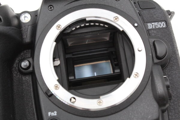 【美品】NIKON ニコン デジタル一眼レフカメラ D7500 ボディ ブラック #LE2025420 - 画像 (12)