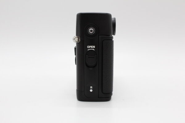 【美品】KONICA コニカ Hexar RF ボディ #LE2025398 - 画像 (3)