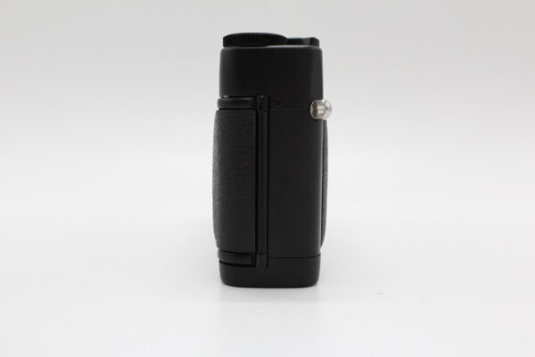 【美品】KONICA コニカ Hexar RF ボディ #LE2025398 - 画像 (7)