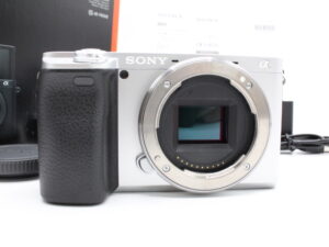 【美品】SONY ソニー α6400 シルバー #LE20254281