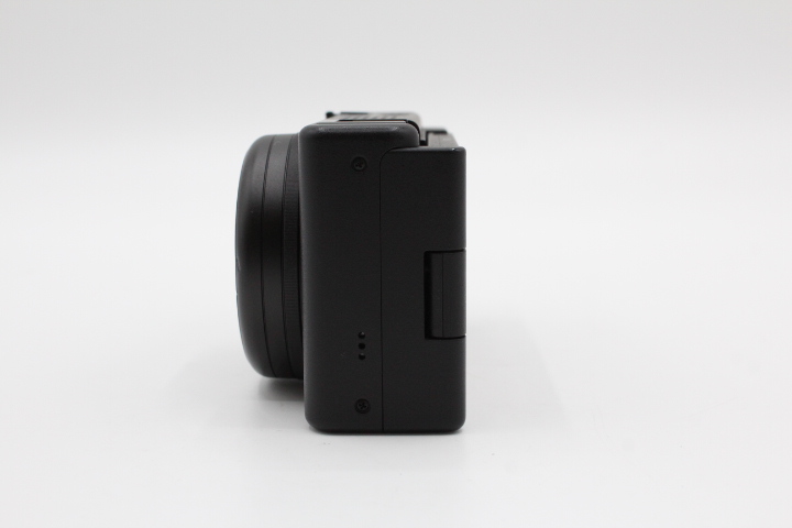 【美品】SONY  ZV-1M2 VLOGCAM ZV-1 II 新品 108,291円 中古 83,000円 | ネット最安値