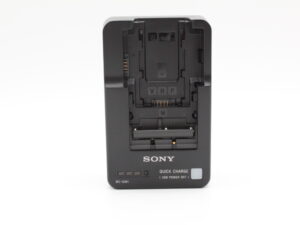 【良品】SONY ソニー バッテリーチャージャー BC-QM1 #LE20255663