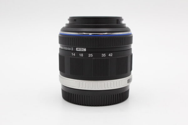 【良品】OLYMPUS オリンパス 標準ズームレンズ M.ZUIKO DIGITAL ED 14-42mm F3.5-5.6 ブラック #LE20255431 - 画像 (2)