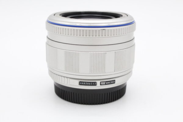 【良品】OLYMPUS オリンパス M.ZUIKO DIGITAL ED 14-42mm F3.5-5.6-SLV #LE20255841 - 画像 (3)