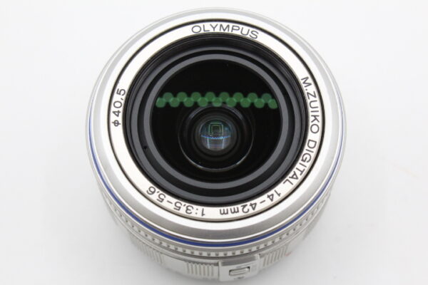 【良品】OLYMPUS オリンパス M.ZUIKO DIGITAL ED 14-42mm F3.5-5.6-SLV #LE20255841 - 画像 (7)