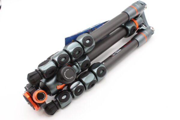 【極美品】3 LEGGED THING スリーレッグドシング Ray ウルトラコンパクト トラベル三脚 グレーボールヘッド付き #LE2025578 - 画像 (3)