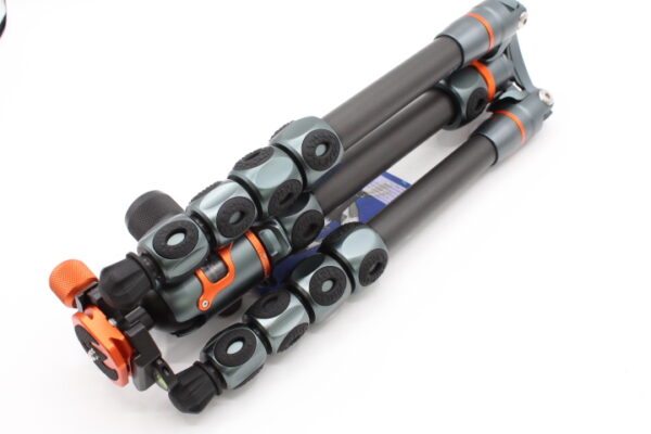 【極美品】3 LEGGED THING スリーレッグドシング Ray ウルトラコンパクト トラベル三脚 グレーボールヘッド付き #LE2025578 - 画像 (4)