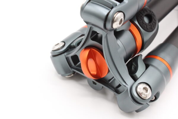 【極美品】3 LEGGED THING スリーレッグドシング Ray ウルトラコンパクト トラベル三脚 グレーボールヘッド付き #LE2025578 - 画像 (6)