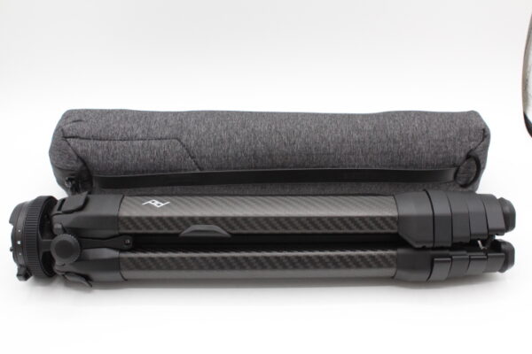 【極美品】PEAKDESIGN ピークデザイン 三脚 トラベル トライポッド カーボン TT-CB-5-150-CF-1 #LE2025575