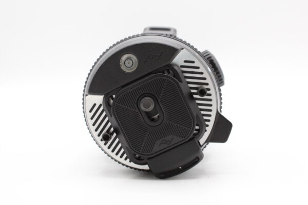 【極美品】PEAKDESIGN ピークデザイン 三脚 トラベル トライポッド カーボン TT-CB-5-150-CF-1 #LE2025575 - 画像 (5)