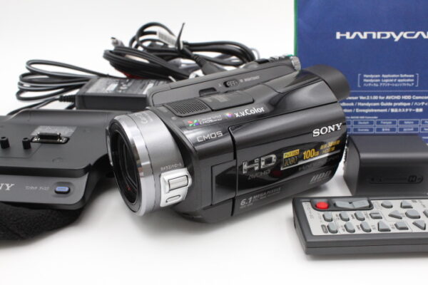 【美品】SONY ソニー HDDデジタルハイビジョンビデオカメラ Handycam (ハンディカム) ブラック HDR-SR8 (HDD100GB) #LE2025636