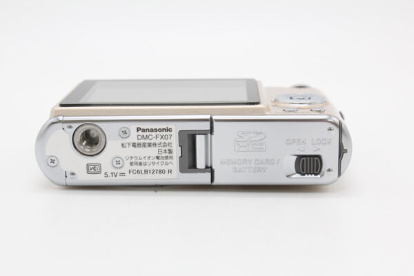 【美品】PANASONIC パナソニック デジタルカメラ LUMIX FX07 グロスゴールド DMC-FX07-N #LE2025652 - 画像 (10)