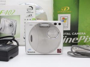 【良品】FUJIFILM 富士フイルム FinePix F402 #LE2025649