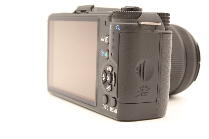 完動 美品 PENTAX 01,02,06レンズセット ペンタックス Q7 Amazon | PENTAX ミラーレス一眼 Q7 ズームレンズキット [標準