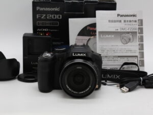 ＜＜化粧箱付き！！＞＞【美品】PANASONIC パナソニック デジタルカメラ ルミックス FZ200 光学24倍 ブラック DMC-FZ200-K #LE2025684